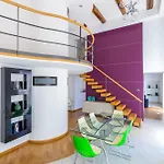 Design & Duplex At National Museum Daire *