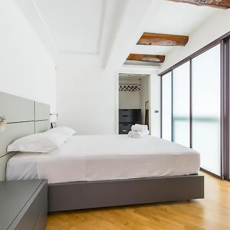 Apartment Design & Duplex At National Museum