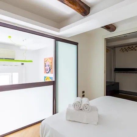Design & Duplex At National Museum Appartamento *