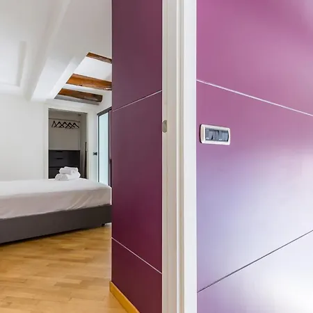 Design & Duplex At National Museum Apartment