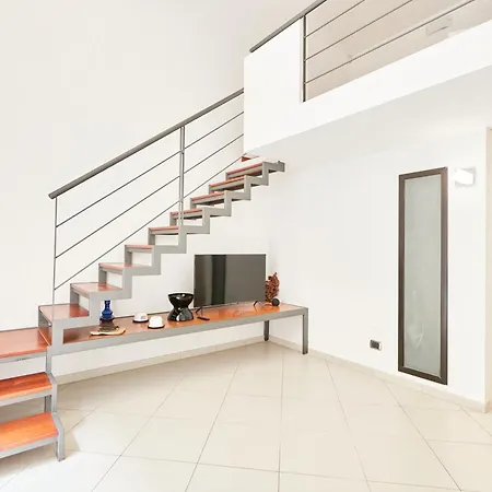 Apartment Design & Duplex At National Museum