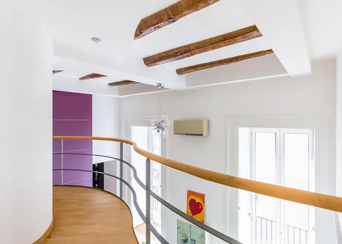 Apartment Design & Duplex At National Museum *