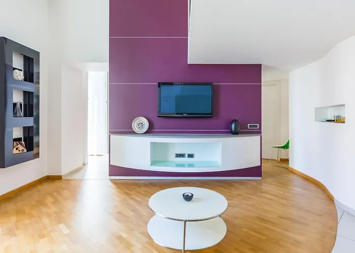 Design & Duplex At National Museum Appartement Naples