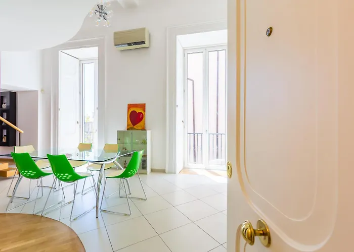 Design & Duplex At National Museum Διαμέρισμα Νάπολη