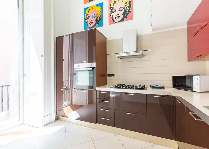 Design & Duplex At National Museum * Naples