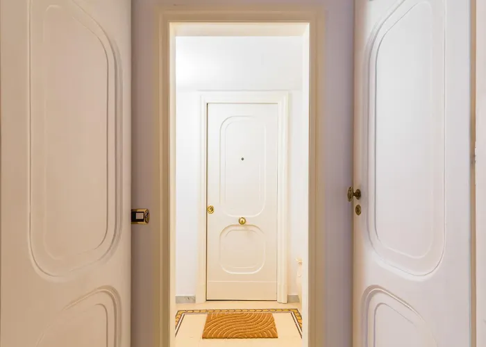 Design & Duplex At National Museum Διαμέρισμα Νάπολη