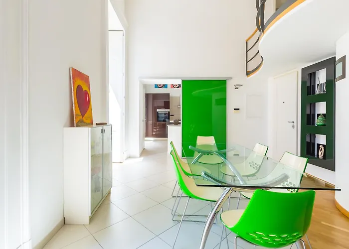 Design & Duplex At National Museum * Naples