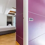 Design & Duplex At National Museum Διαμέρισμα