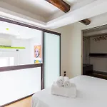 Design & Duplex At National Museum Διαμέρισμα
