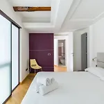 Design & Duplex At National Museum * Νάπολη