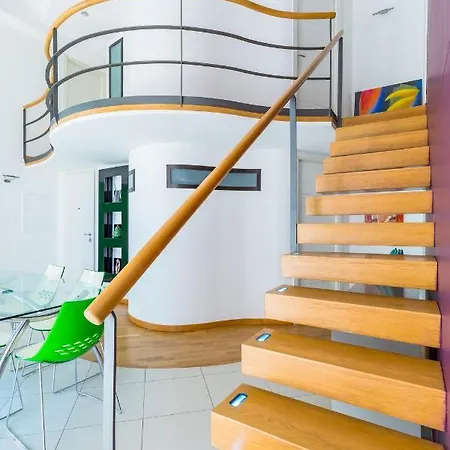 Design & Duplex At National Museum Napoli