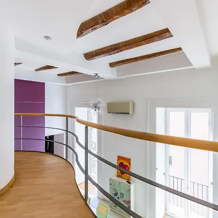 Lejlighed Design & Duplex At National Museum Napoli
