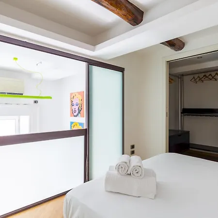 Design & Duplex At National Museum Lejlighed