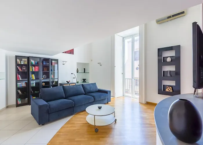 Design & Duplex At National Museum Appartement