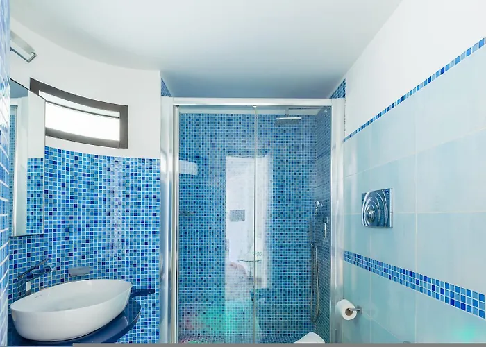 Design & Duplex At National Museum Appartement Naples